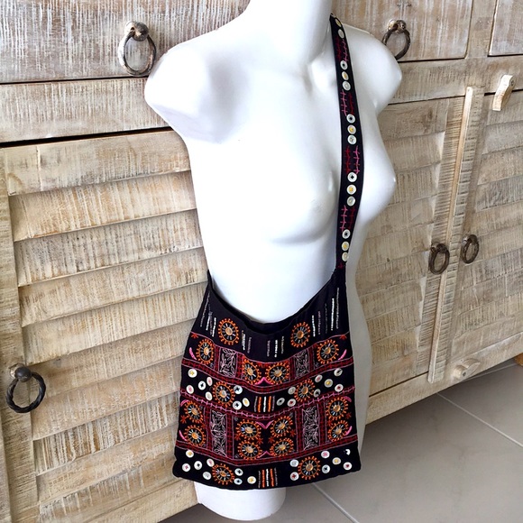 Bohemian Gap crossbody Bag Sequins Embroidery Beautiful Pocketbook - Picture 7 of 11